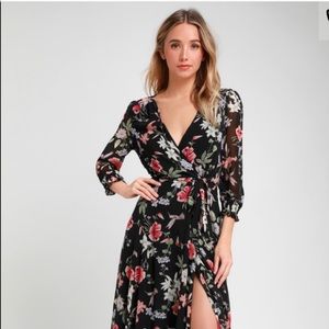✨Lulus Black Floral Wrap chiffon Maxi Dress